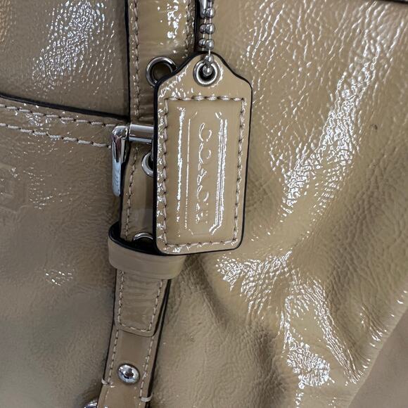 Coach Gallery Patent Leather Tote Bag Tan Camel 10380 Purple Lining - Picture 12 of 15